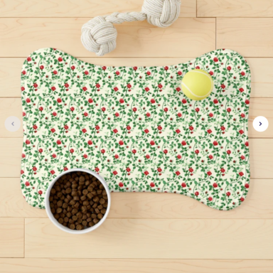 Red Climbing Roses on Cream Pattern Dog Mat